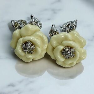 Vintage Nolan Miller Cream Lucite Camellia Rose Clip-On Earrings